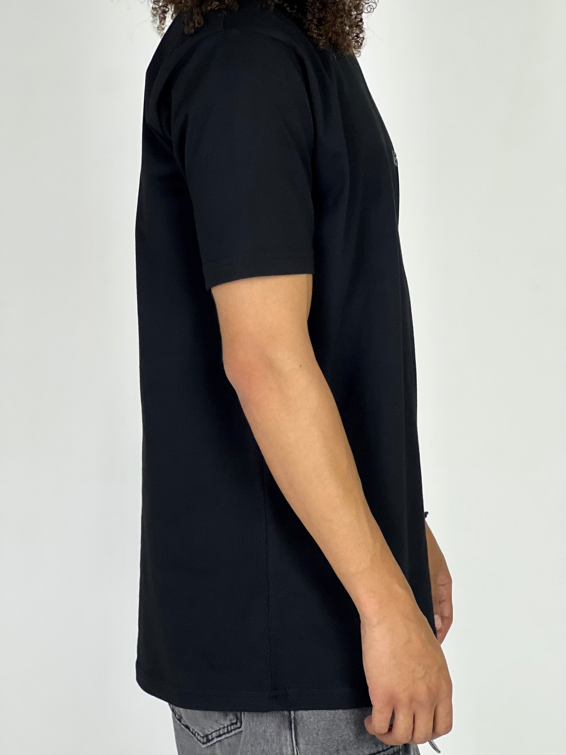 Global ‘VISION’ black Tshirt
